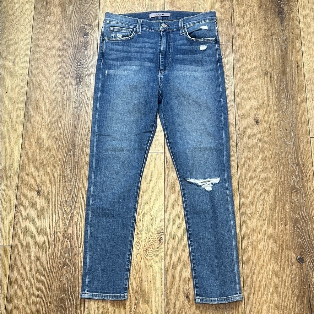 Joe’s Jeans Medium Wash Distressed Skinny Jeans Size 30